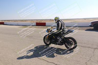 media/Nov-03-2025-Lets Ride (Mon) [[4d74c1c4d3]]/B Group/Grid/